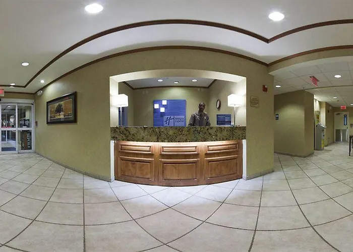 Express North - Glendale By Ihg Hotel