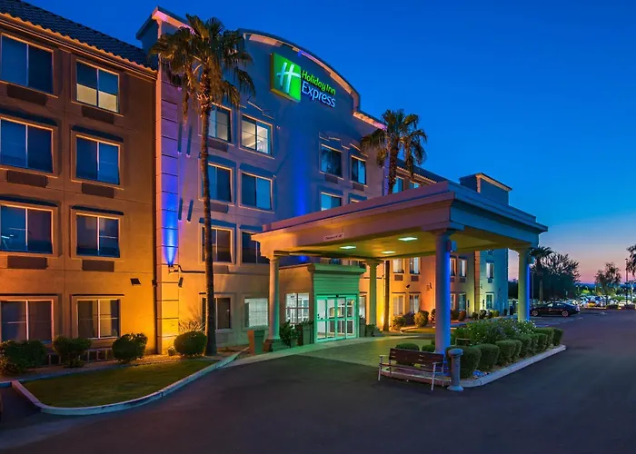 Express North - Glendale By Ihg Hotel 3*