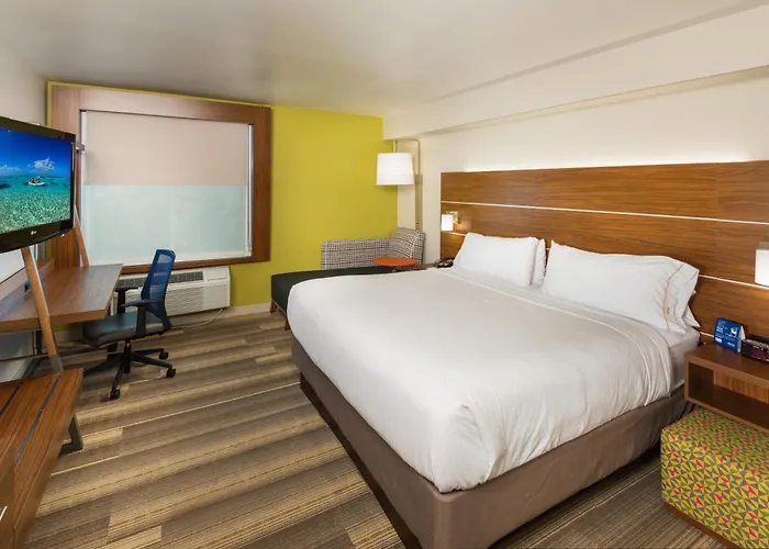 Express North - Glendale By Ihg Hotel