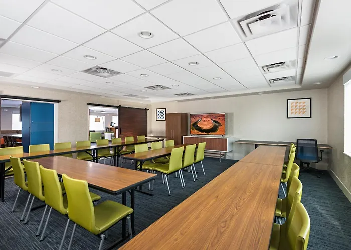 Express North - Glendale By Ihg Peoria