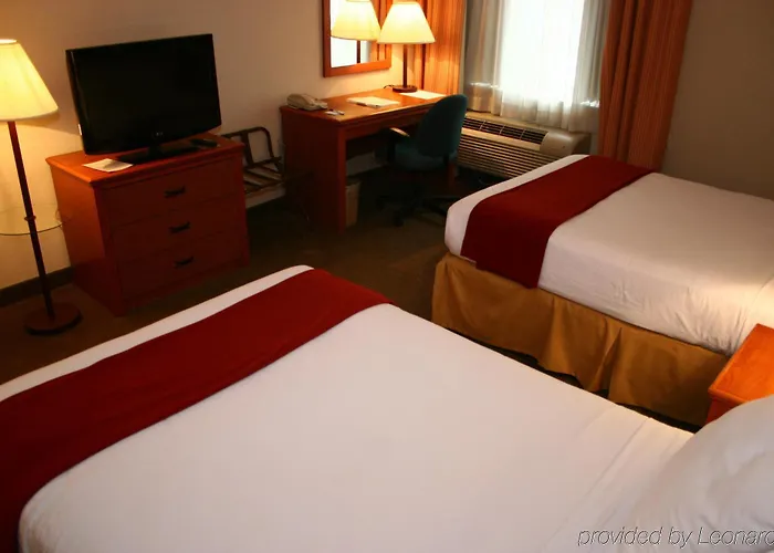 Hotel Express North - Glendale By Ihg Peoria