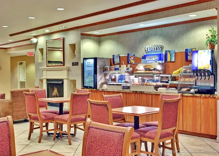 Hotel Express North - Glendale By Ihg Peoria
