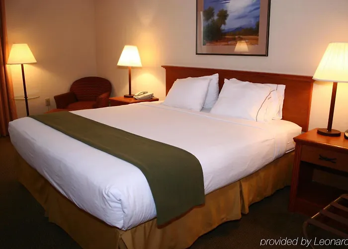 Hotel Express North - Glendale By Ihg Peoria
