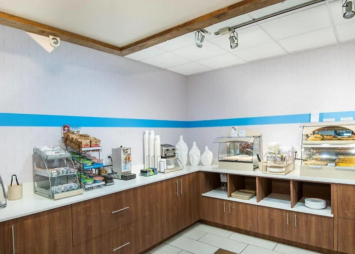 Hotel Express North - Glendale By Ihg Peoria
