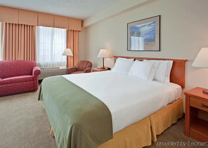 Hotel Express North - Glendale By Ihg 3*